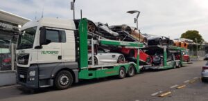 autosped bildet nederst